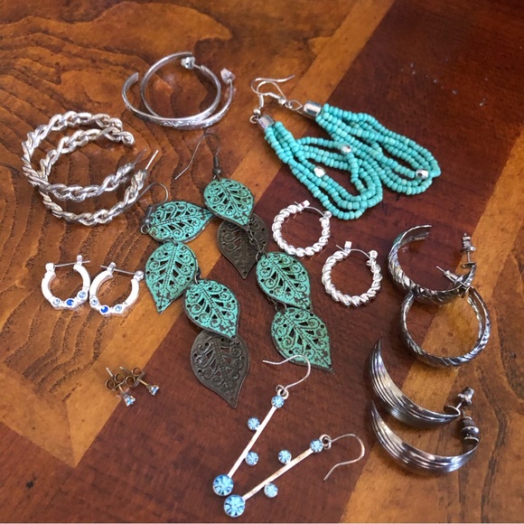 Vintage Jewelry - Lot of silver and blue tone pierced earring lot